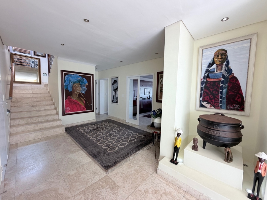 7 Bedroom Property for Sale in Bloubergstrand Western Cape